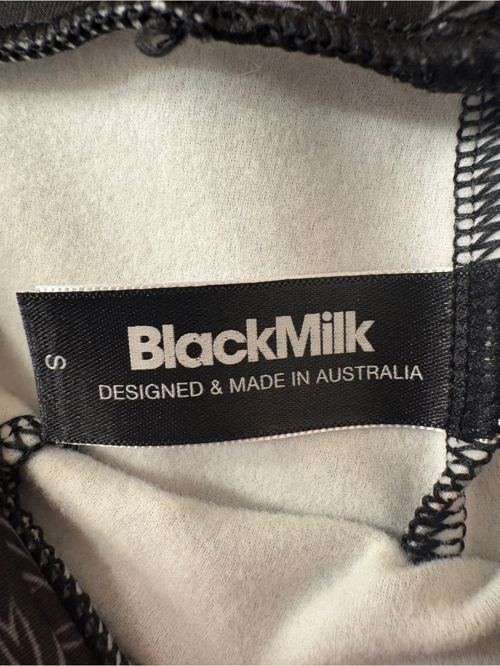 BlackMilk Spooky Feline Cuffed Shorts - Picture 4 of 5